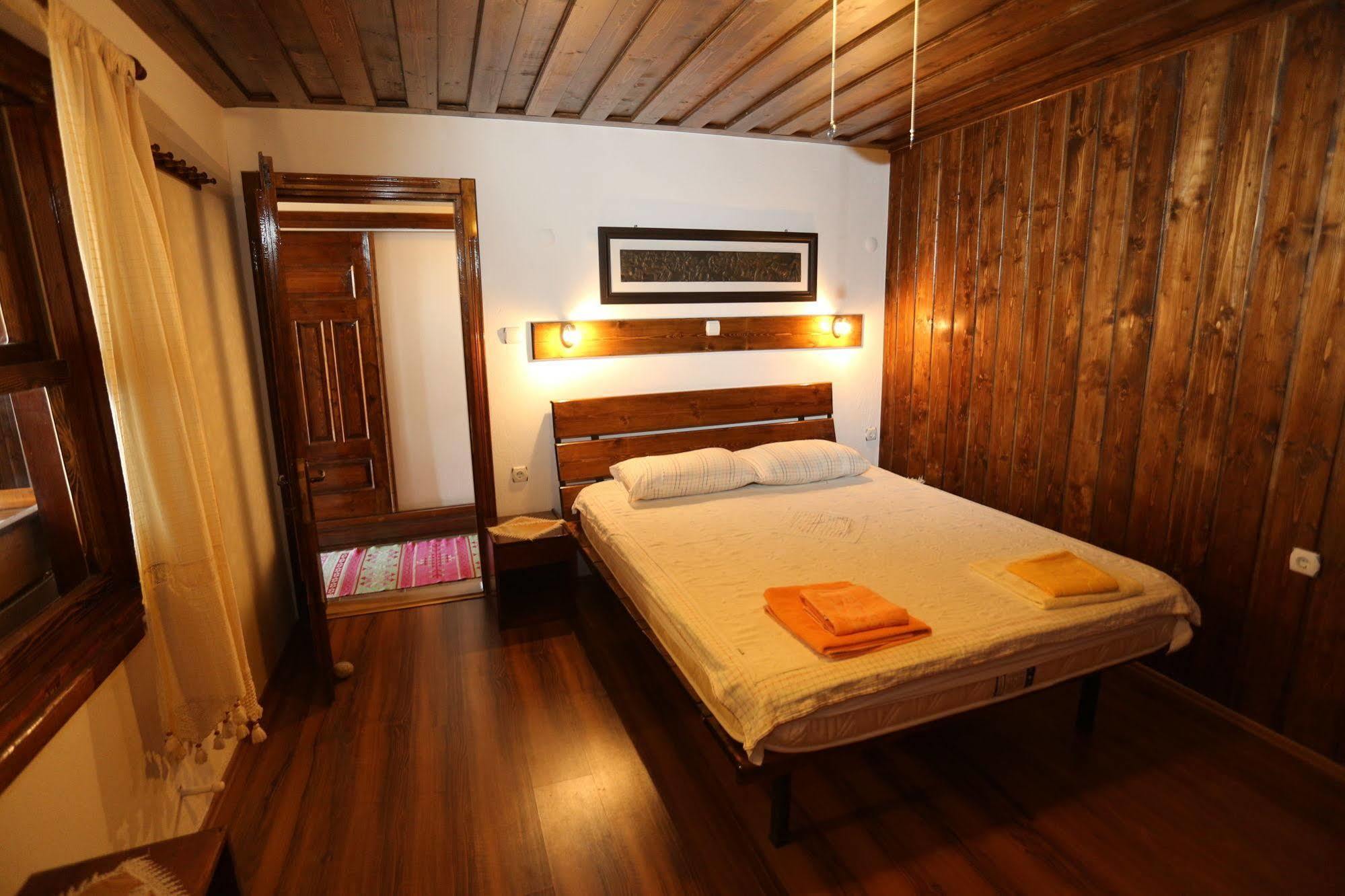 Akropolis Guest House Bergama Exterior photo